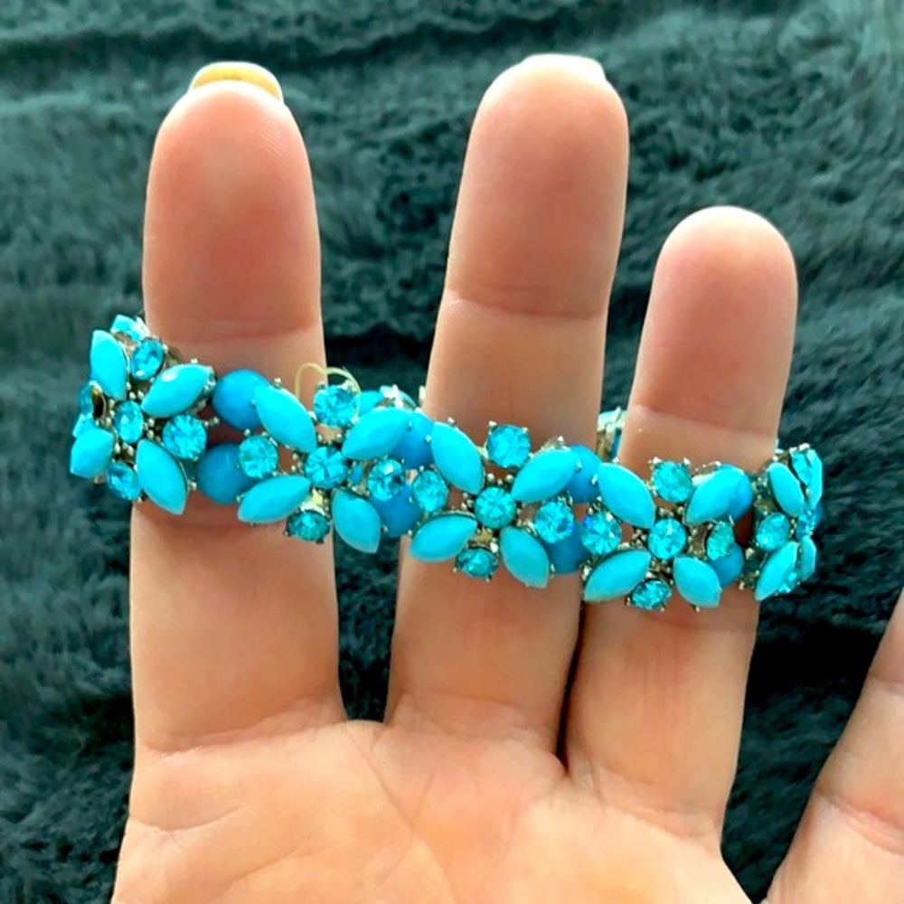 🦋3/$33🦋 Stunning turquoise bracelet